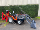 Produits JP FRANCE - KUBOTA 19 CV + CHARGEUR TERRE NEUF A DECROCHAGE RAPIDE + PELLE RETRO NEUVE RES 10 - Avec chargeur et pelle retro - Tracteurs et Microtracteurs - OCCASIONS - Avec chargeur et pelle retro